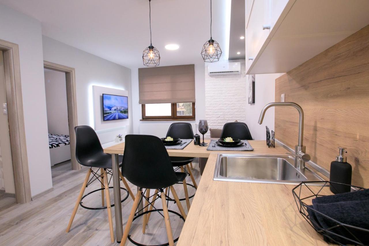 Babylon Park Apartment ซันดันสกี ภายนอก รูปภาพ
